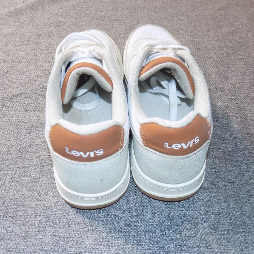 Levi's Low Top Sneaker Mens 8.5 White Grey Good 50013721 Gum Sole Casual Shoes